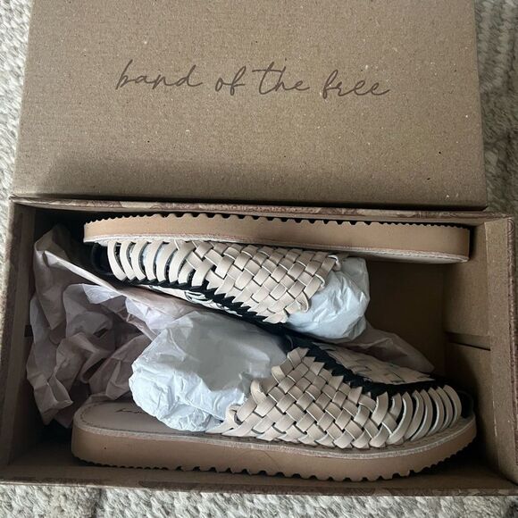 New Band of the Free Comet Black and Bone Woven Leather mule- sz 7 - Picture 3 of 7